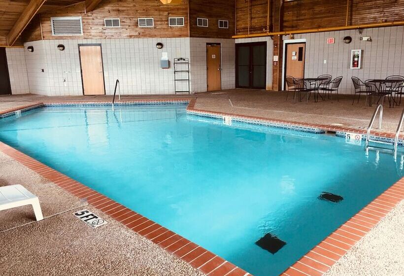 Отель Regency Inn And Suites