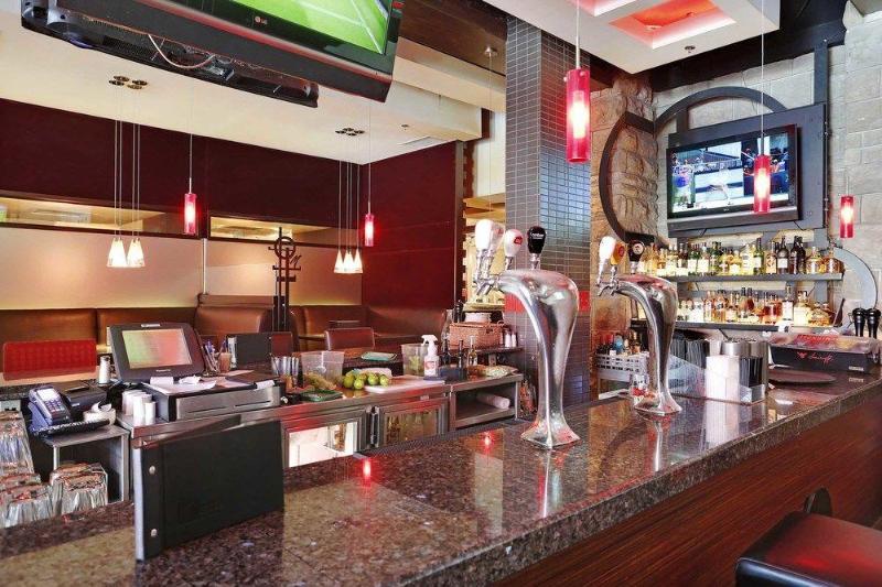 ホテル Sandman Suites Vancouver On Davie