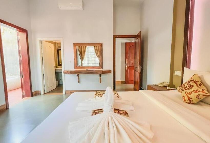 هتل Sanna Villa Residence