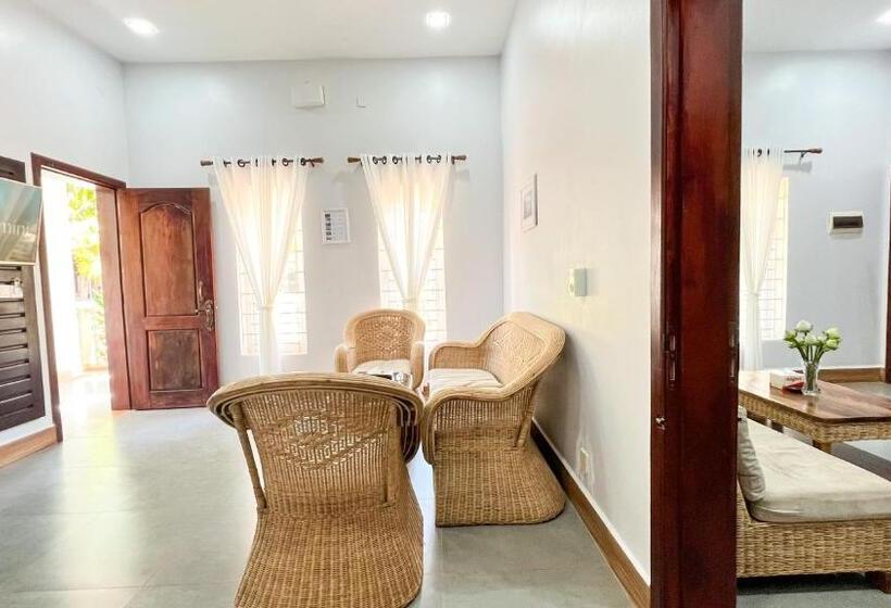 هتل Sanna Villa Residence