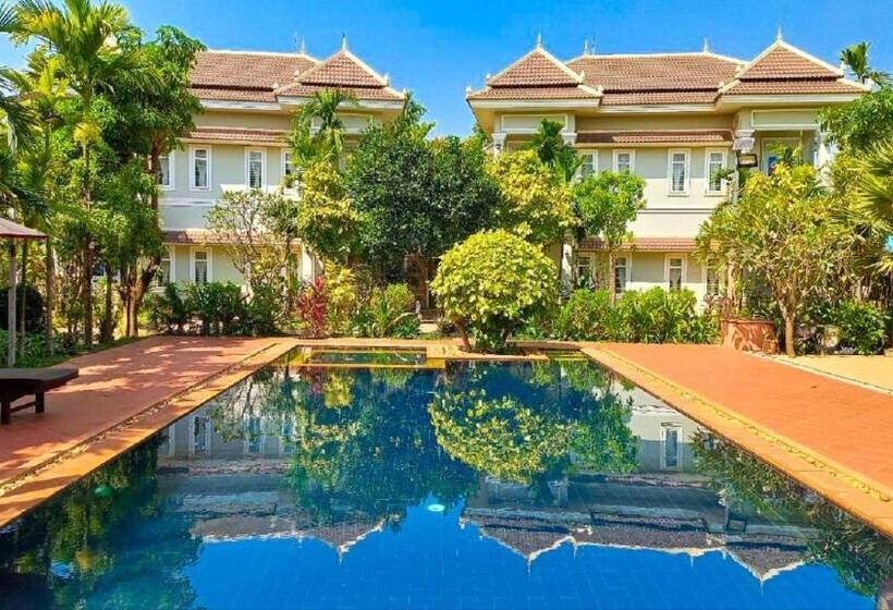 هتل Sanna Villa Residence