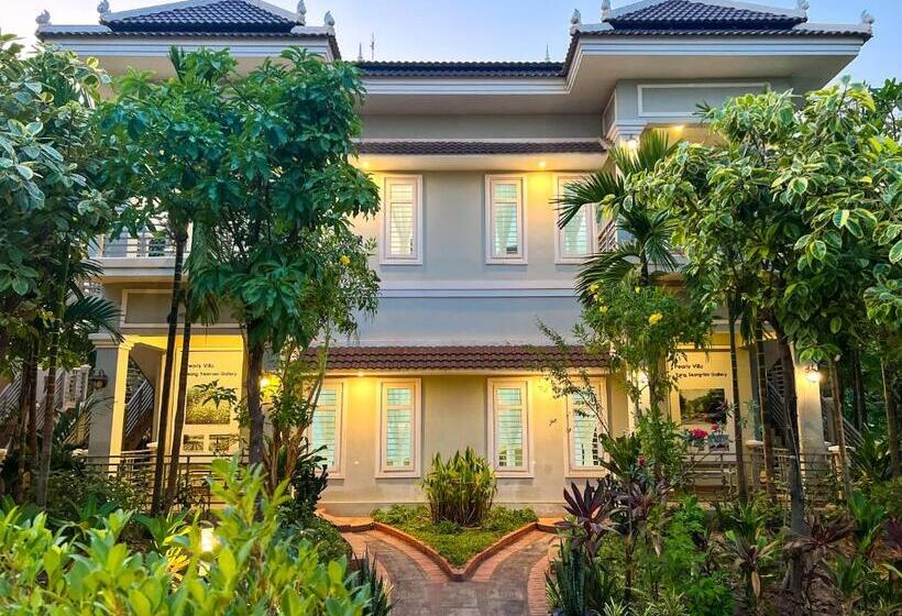 هتل Sanna Villa Residence