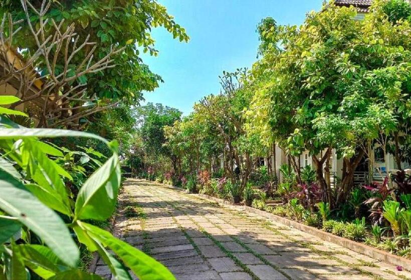 هتل Sanna Villa Residence