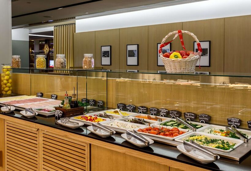 Azimut Hotel St Petersburg