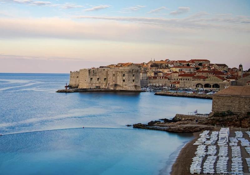 酒店 The Pucic Palace