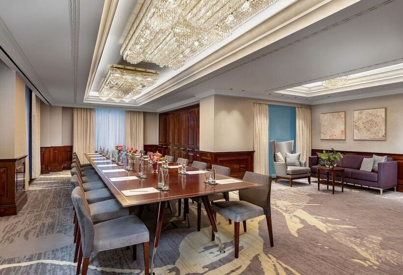 هتل The Ritzcarlton, Berlin