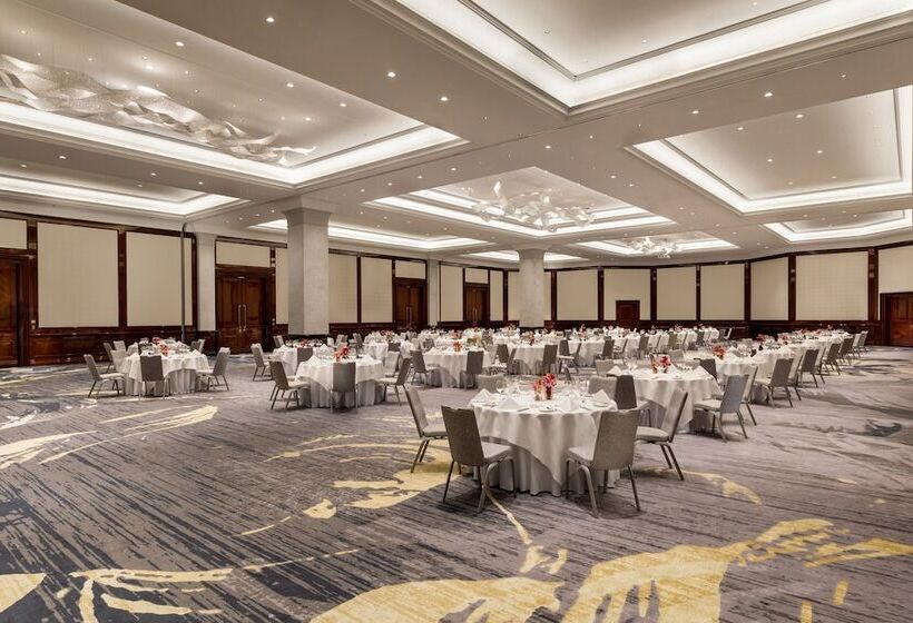 هتل The Ritzcarlton, Berlin