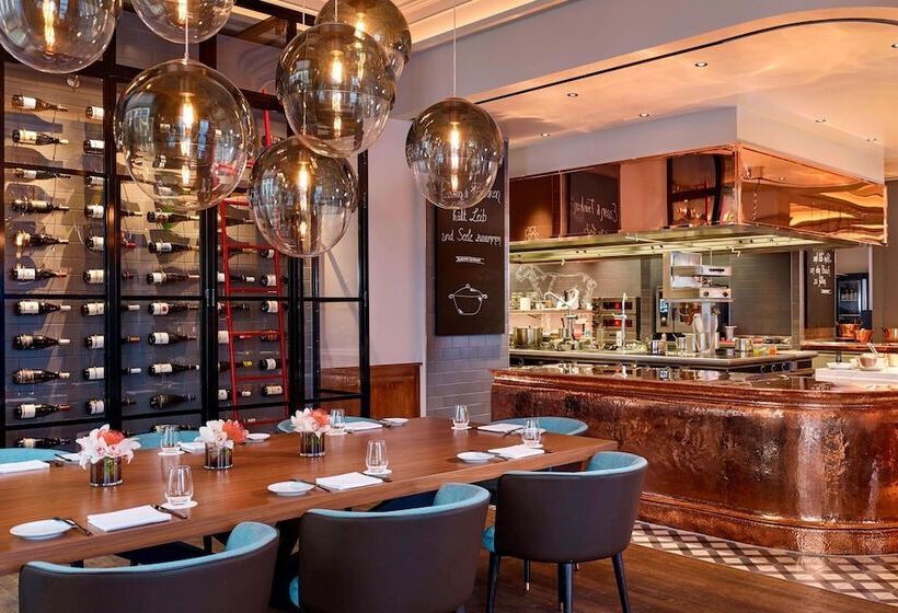 هتل The Ritzcarlton, Berlin