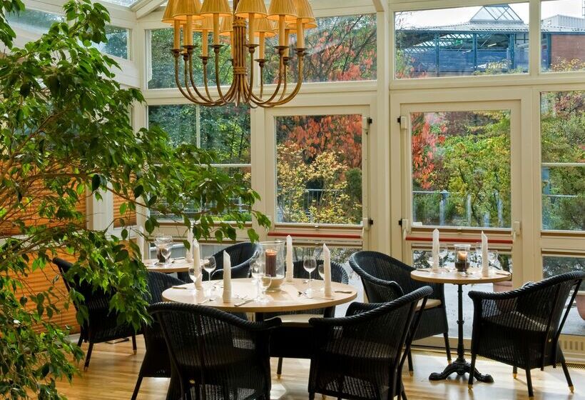 בית מלון כפרי Tryp By Wyndham Rosenheim