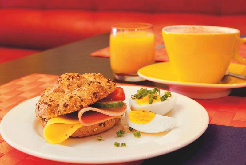 호텔 Vienna House Easy By Wyndham Rostock