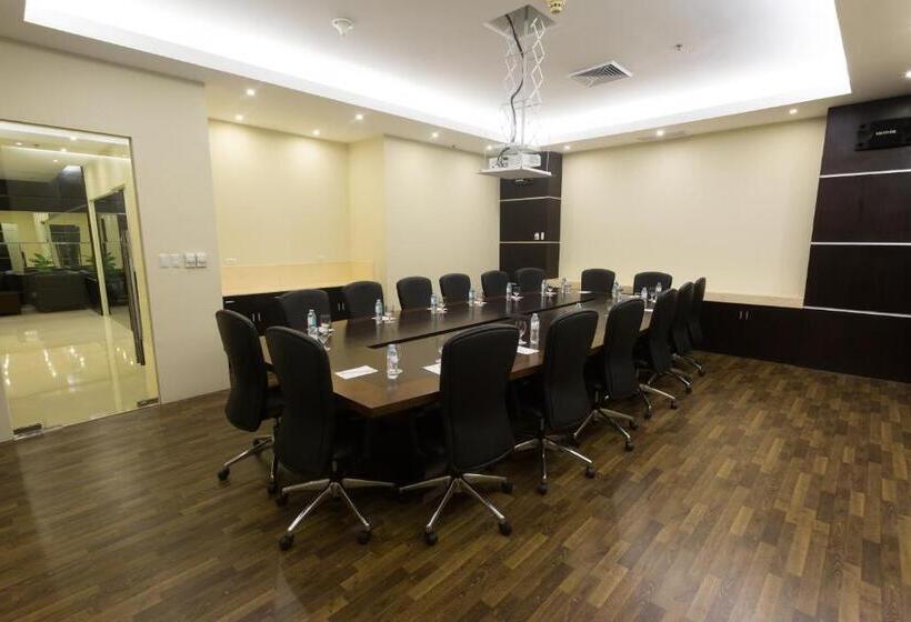 Waterfront Cebu City Hotel & Casino