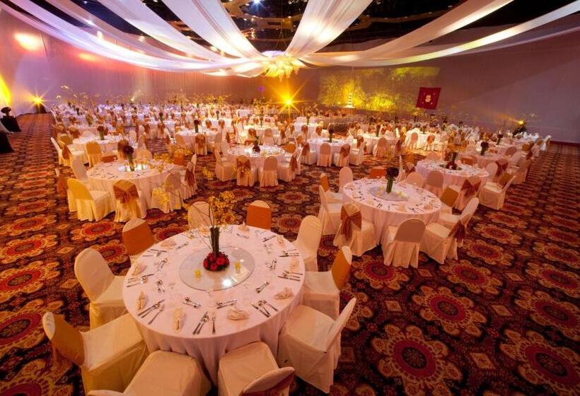 Waterfront Cebu City Hotel & Casino