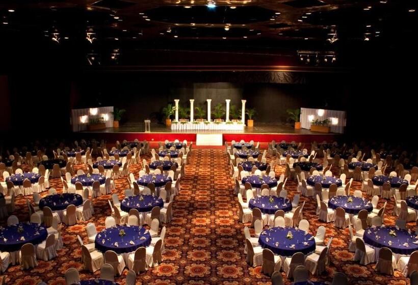 Waterfront Cebu City Hotel & Casino