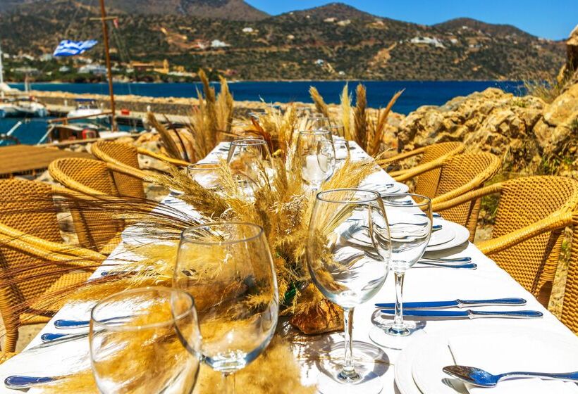 酒店 Wyndham Grand Mirabello