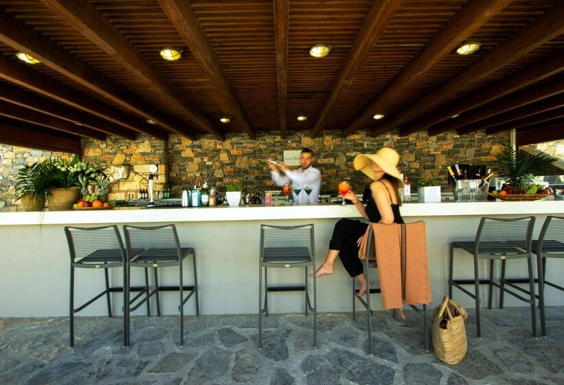 酒店 Wyndham Grand Mirabello