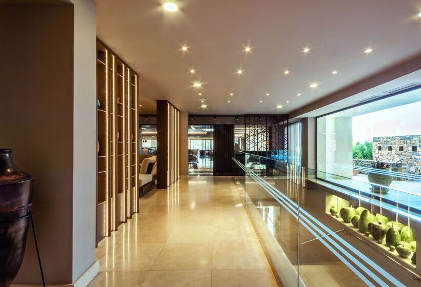 酒店 Wyndham Grand Mirabello