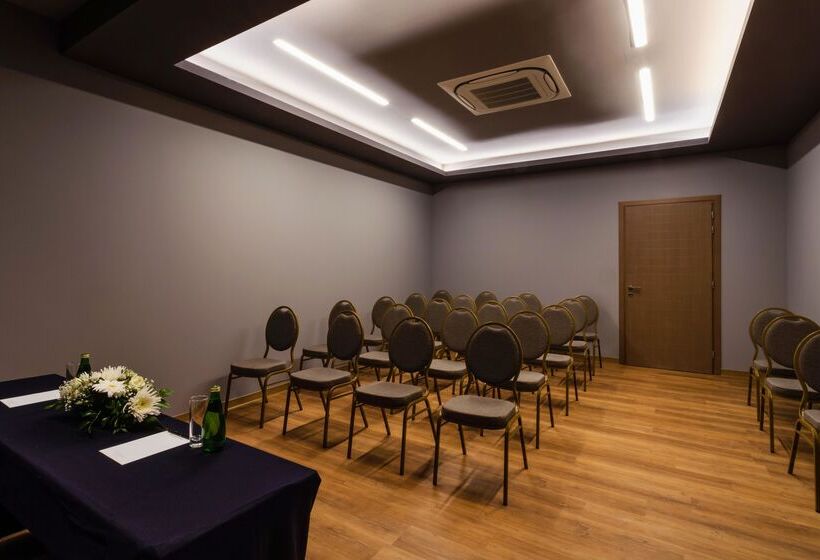 酒店 Wyndham Grand Mirabello