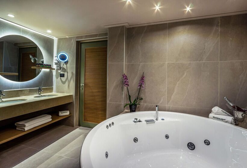 酒店 Wyndham Grand Mirabello