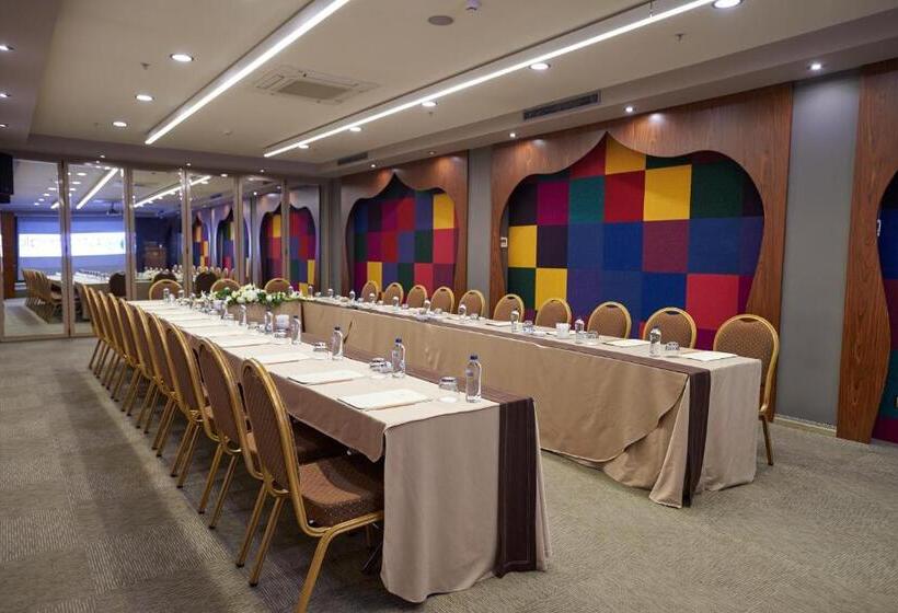 هتل Yasmak Sultan