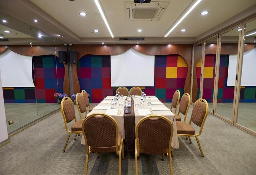 هتل Yasmak Sultan