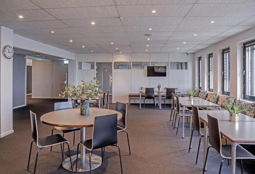 هتل Four Points Flex by Sheraton Ishoj