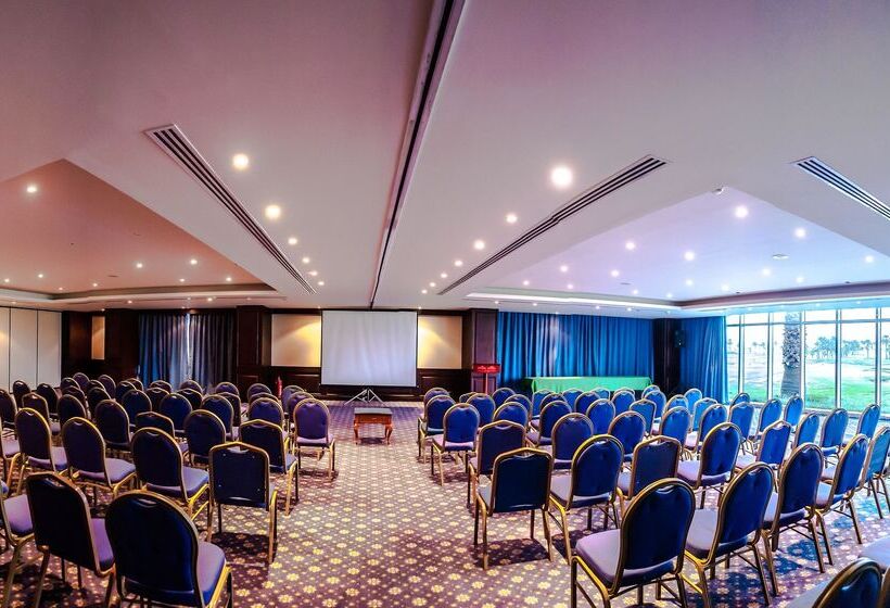 Pickalbatros Golf Beach Resort