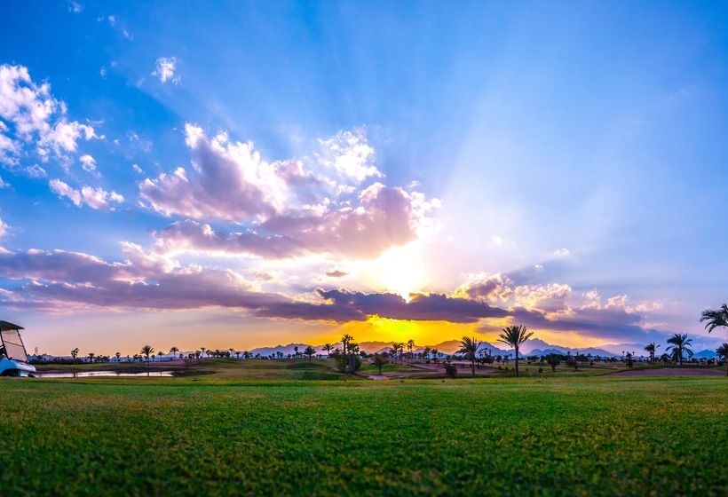 Pickalbatros Golf Beach Resort