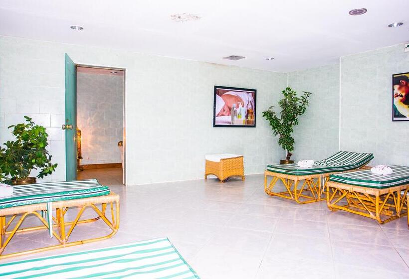 Pickalbatros Golf Beach Resort