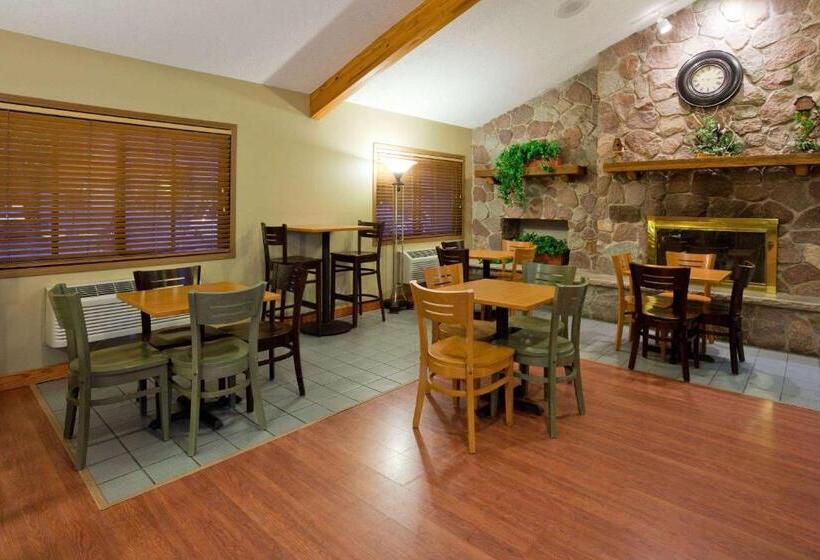 فندق على الطريق Americinn By Wyndham Rice Lake