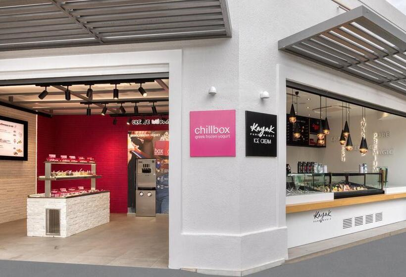 Neptune Luxury Resort