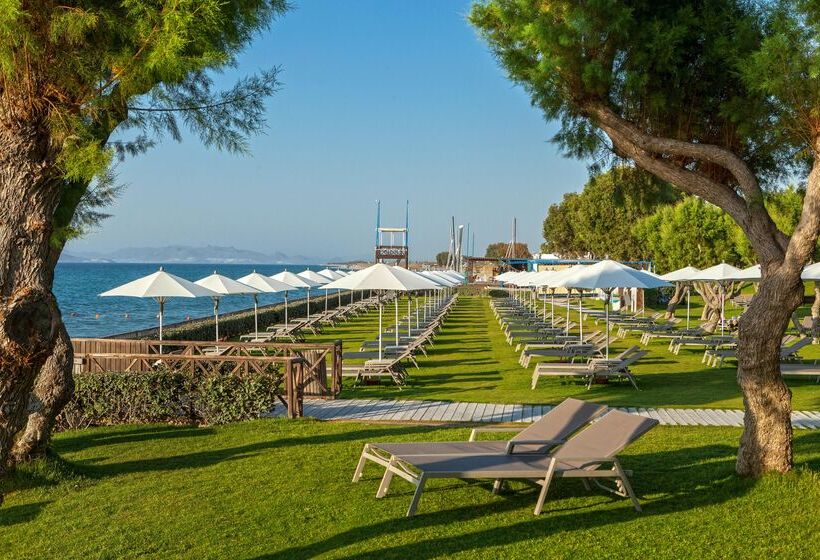 Neptune Luxury Resort