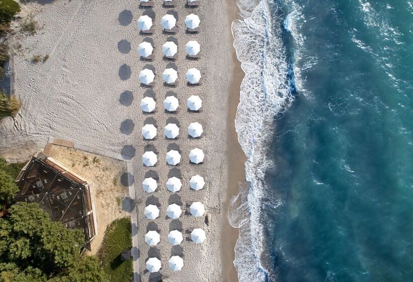 Neptune Luxury Resort