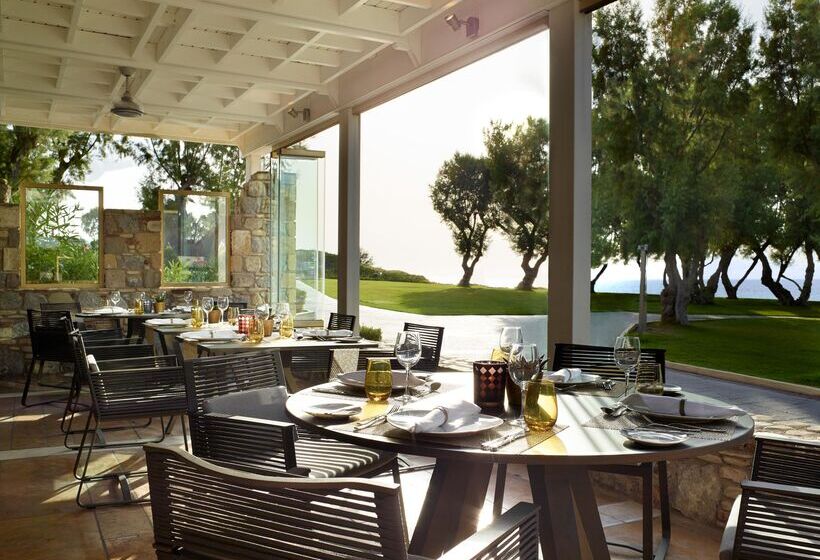 Neptune Luxury Resort
