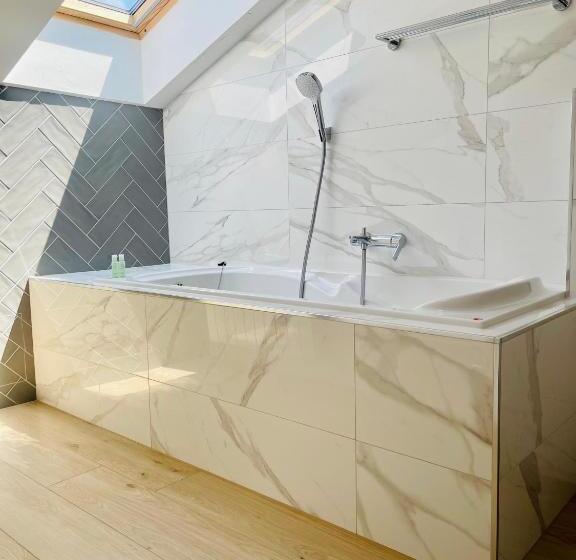 پانسیون Penzión Rosel