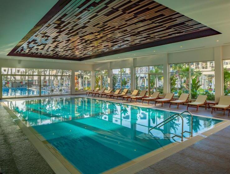 リゾートホテル Akra Kemer