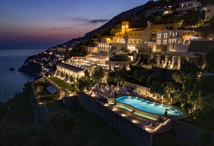 منتجع Furore Grand