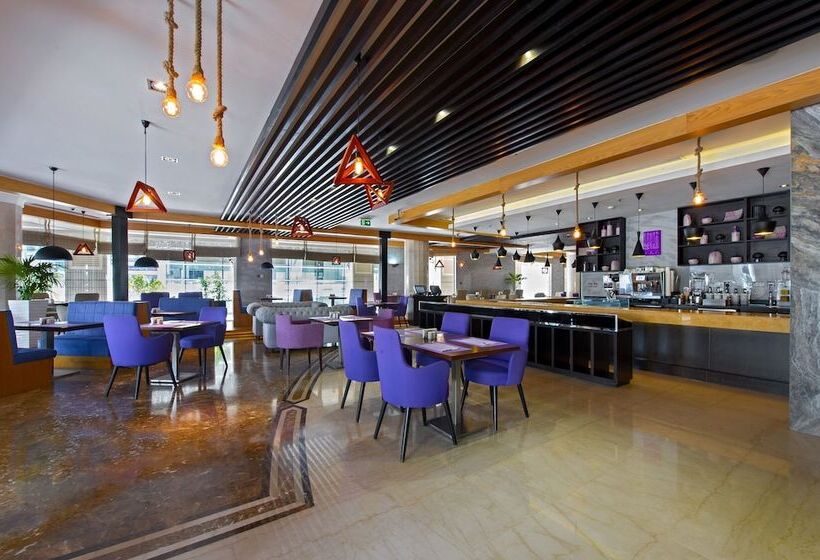 Somewhere Hotel Apartment