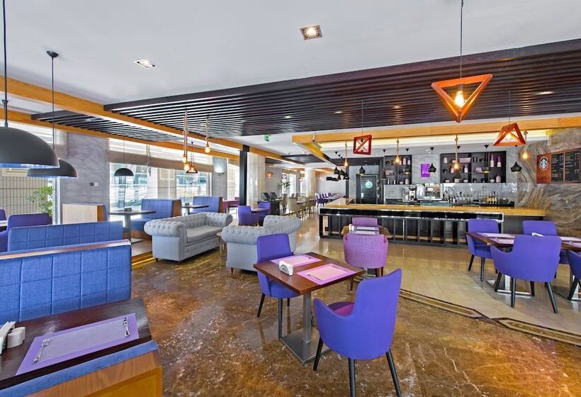 Somewhere Hotel Apartment