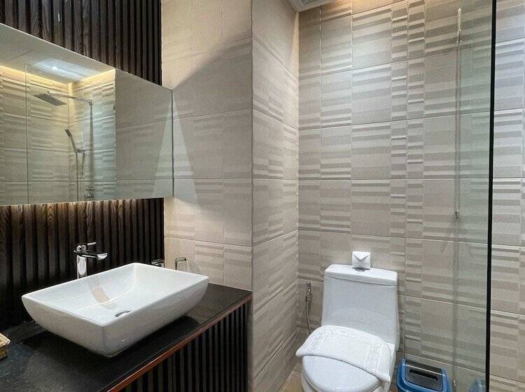 호텔 Golden Peak Condo