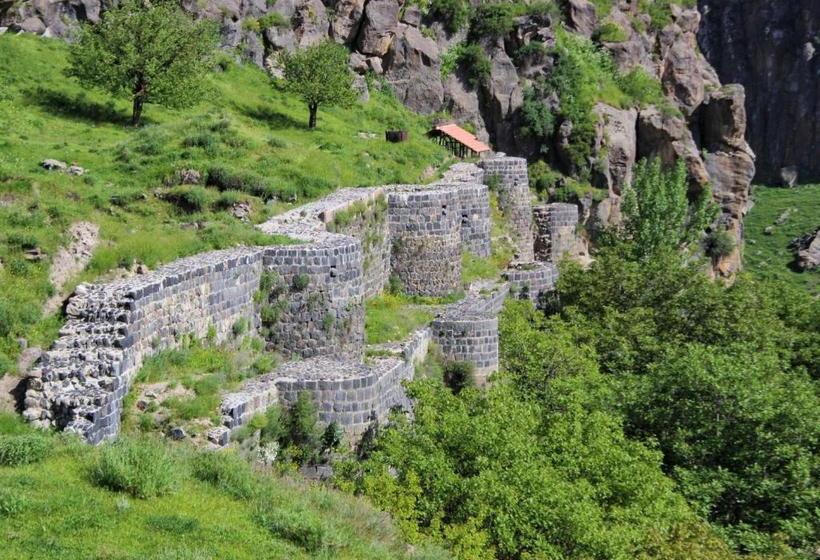 فندق صغير Getap In Bjni