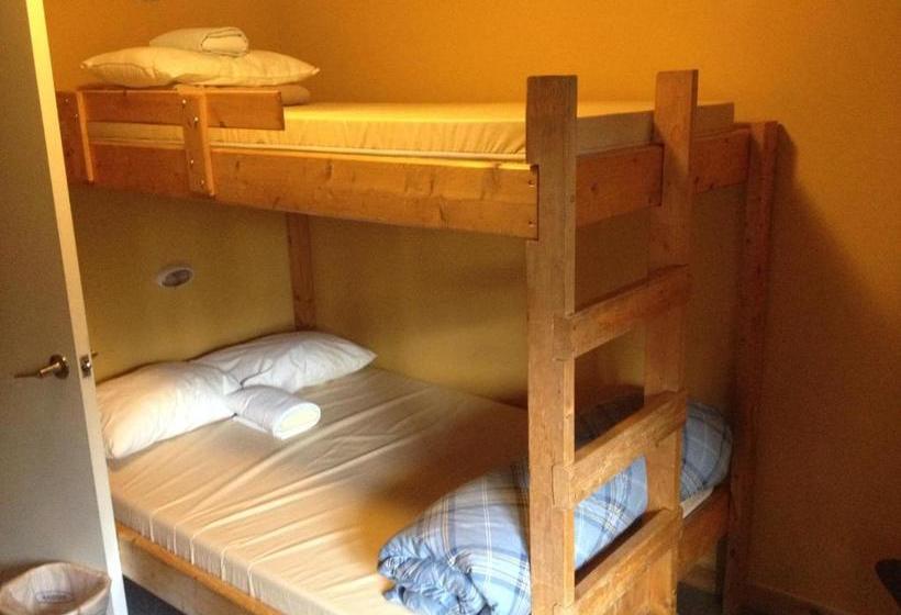 Hi Nordegg   Hostel