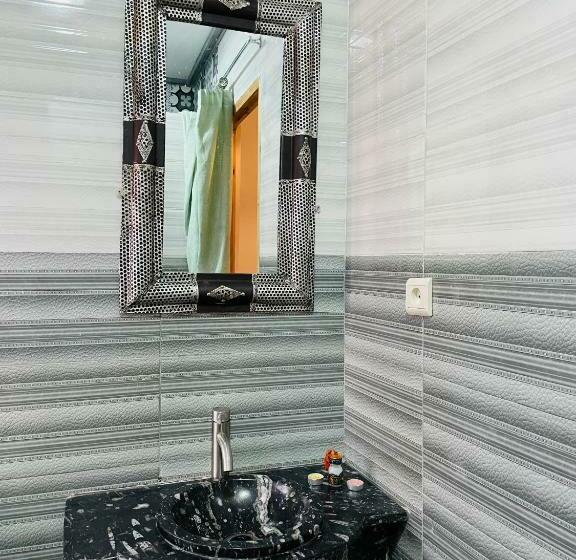 هاستل Hiking Nomads Guesthouse