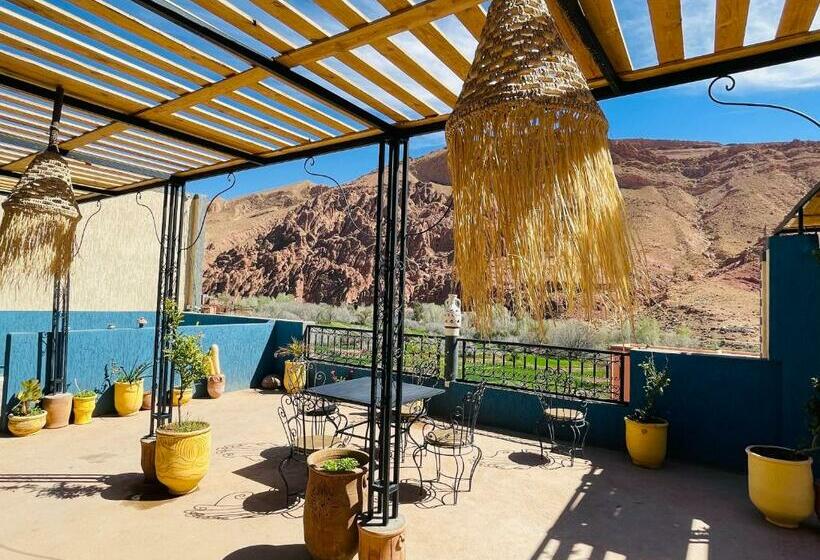 هاستل Hiking Nomads Guesthouse