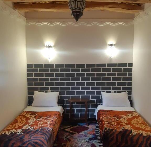 هاستل Hiking Nomads Guesthouse