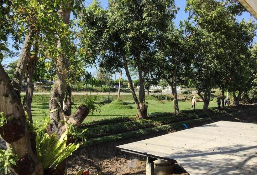 فندق صغير Nai Suan Inn