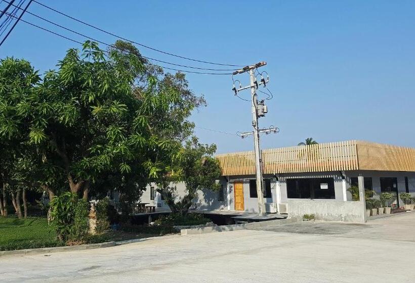 فندق صغير Nai Suan Inn