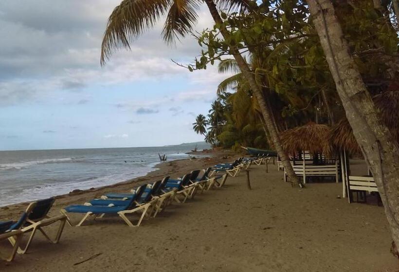הוסטל Playa Paraiso En Magante