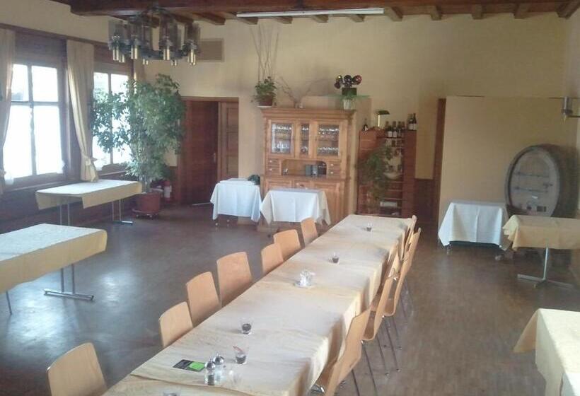 הוסטל Restaurant Sternen