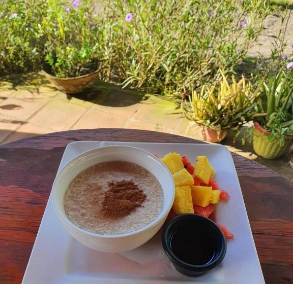 호스텔 Surfing Turtle Lodge