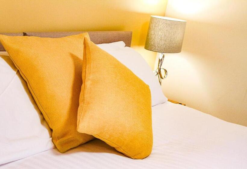 Общежитие The Shoulder Of Mutton Inn